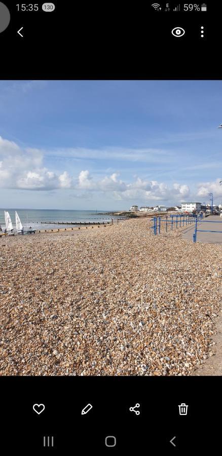 Вілла Coastal Retreat Bognor Bersted Екстер'єр фото